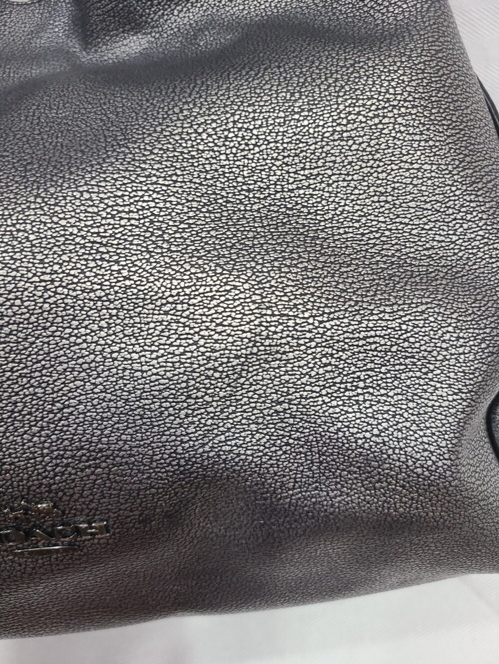 Coach Edie 31 shoulder bag in metallic gunmetal pebbled leather. - Picture 4 of 7